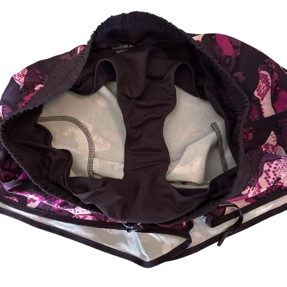 Reebok Womens Printed Essential Running Short with Pockets Pink Camouflage Med - Picture 5 of 9